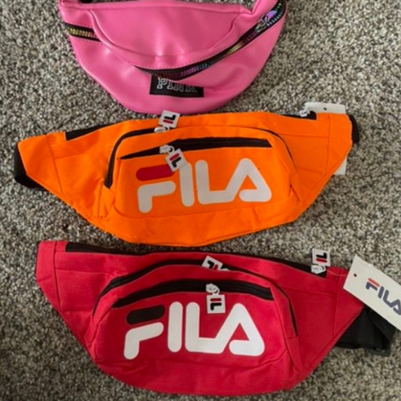 Fanypacks - Picture 4 of 4